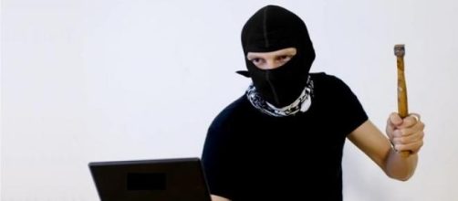 Adwares, no different than hacking!