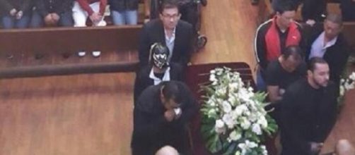 Funeral del luchador Perro Aguayo Jr.