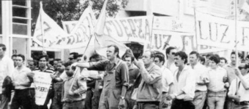 tosco al frente de su columna