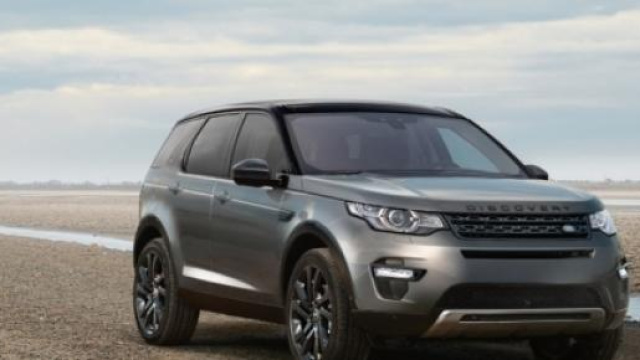 Land Rover Discovery Sport: 'boom' di prenotazioni