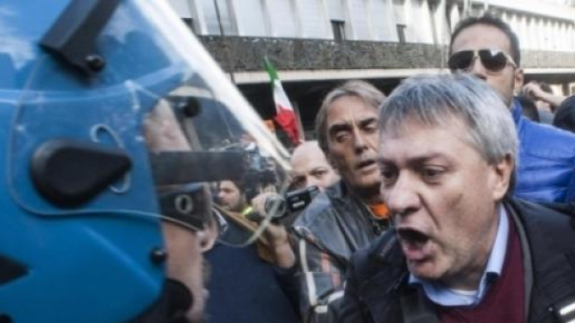 Landini in piazza per difendere i diritti 
