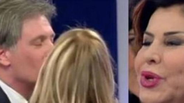 U&D Over: Alba zittita da Maria De Filippi
