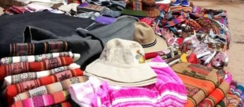 Mercado en la plaza de Purmamarca