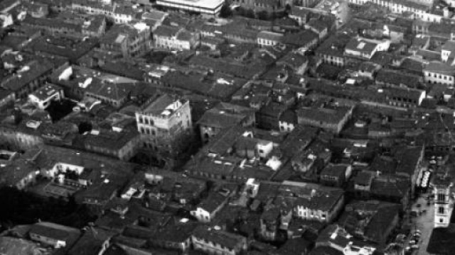 Una veduta storica della citt&agrave; di Prato 