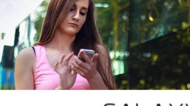 Galaxy S6: fotocamera da 16 MP e ricarica wireless