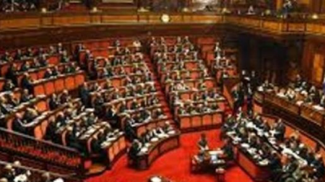 Riforma pensioni 2015, scontro governo Renzi e PD