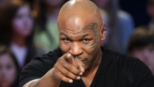 Tyson fa un pronostico su Mayweather vs Pacquiao