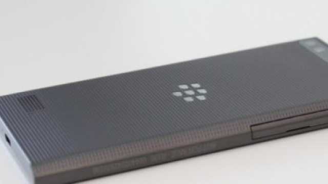 BlackBerry Leap con display touchscreen