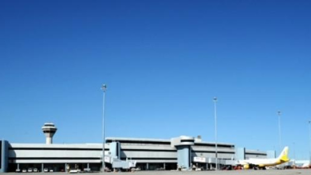 L'areoporto di Perth, in cui arriv&ograve; Reg Spiers.