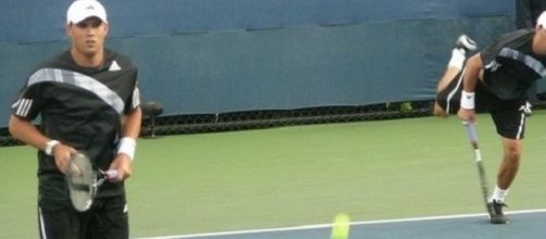 Bryan brothers kept Davis Cup tie alive...just!