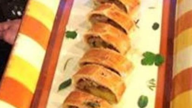 Ricetta strudel con luganega, patate e fontina