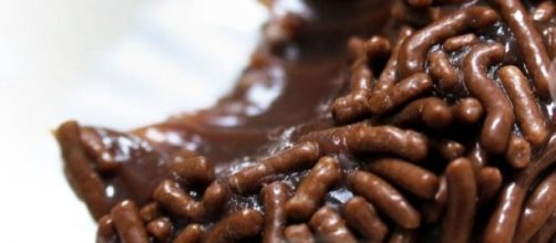 Doce de Brigadeiro Mordido