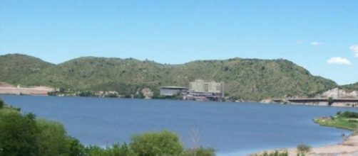 Vista del Lago de Potrero de los Funes