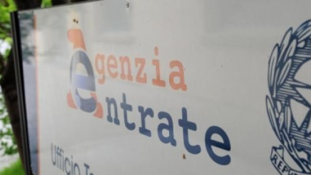 Agenzia delle entrate contro l'evasione fiscale