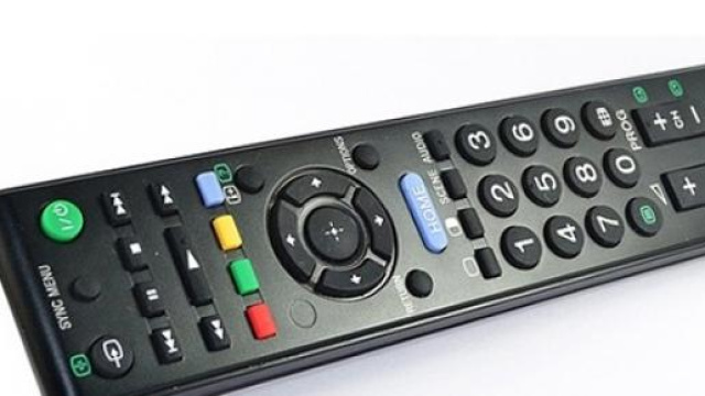 Programmi Tv stasera Rai e Mediaset 14 aprile 2015