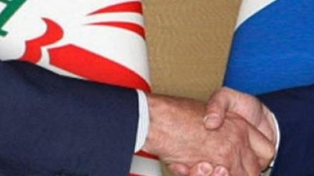 Stretta di mano Iran e Russia