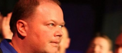 Big win for van Barneveld over van Gerwen in PL