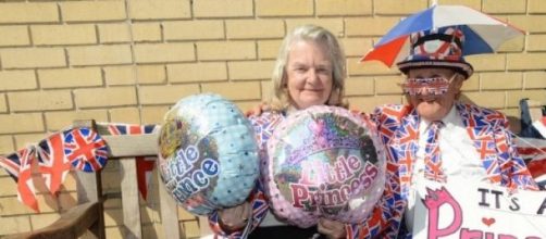 Ardent Royalists gather for Royal Baby II