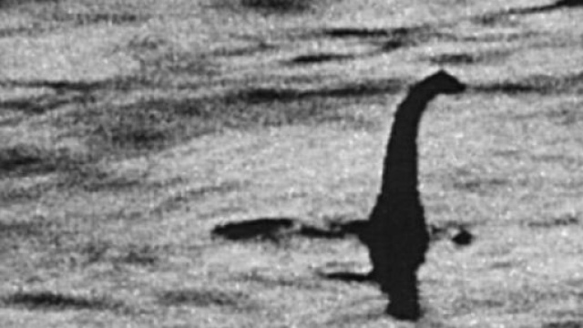 La foto fake di Nessie scattata da Wilson nel 1934
