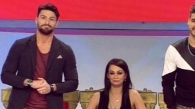 Valentina in procinto di scegliere