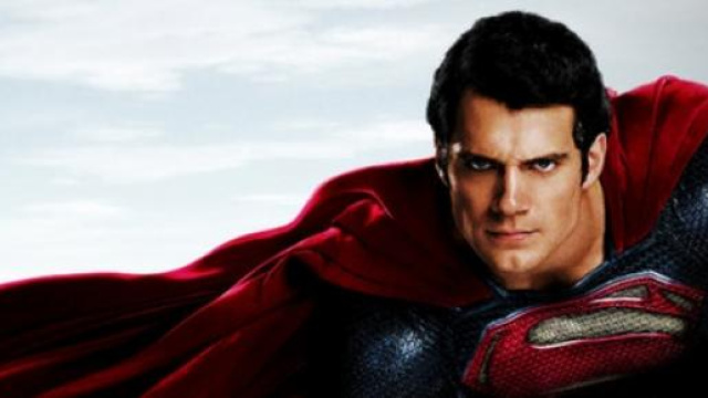 Domenica sera la storia di Superman su Italia 1