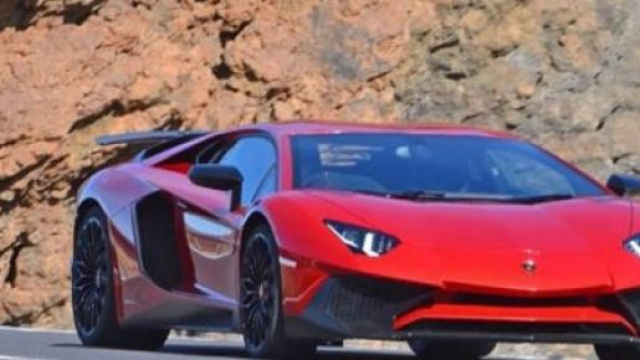 Lamborghini Aventador SV: solo 600 esemplari