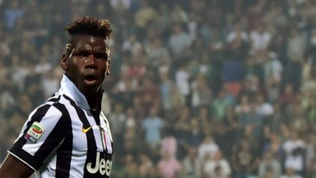 Paul Pogba  in azione allo Juventus Stadium