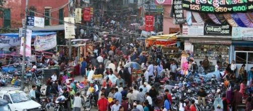 Earthquake: Kathmandu reduced to ruins, many dead.
