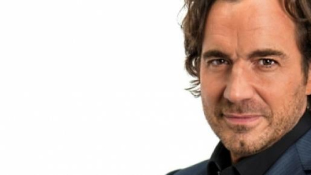 Una bella foto di Ridge di Beautiful