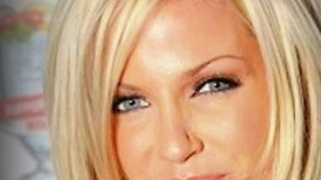 Bob scalato e liscio per tutte le donne