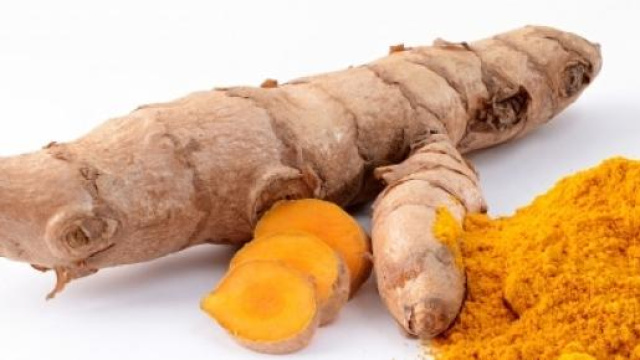 Curcuma e papilloma virus: il ruolo della spezia