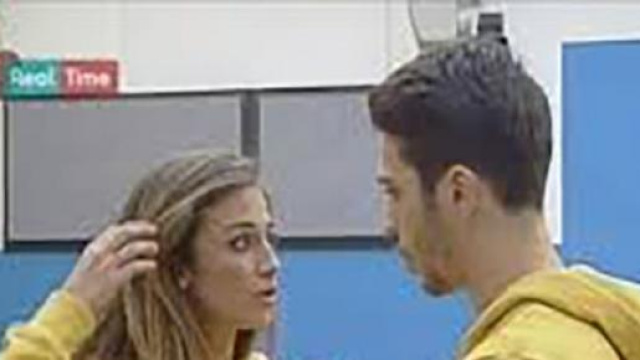 Cristian e Virginia durante una discussione.