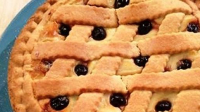 Ricetta torta di crema e amarene