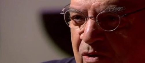 Abujamra provocando o entrevistado 