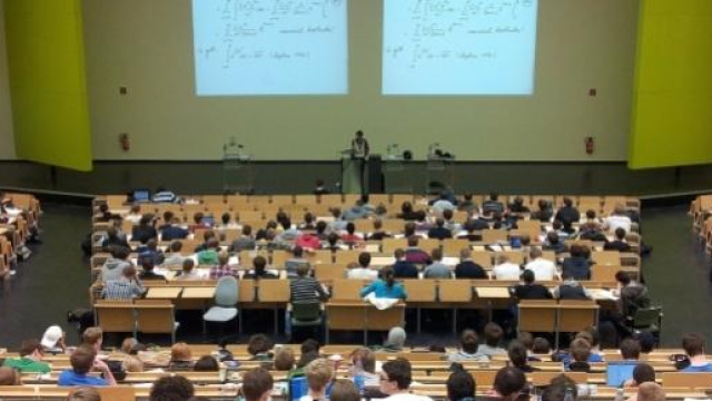 Buona Scuola: TFA sostituiti da laurea abilitante.