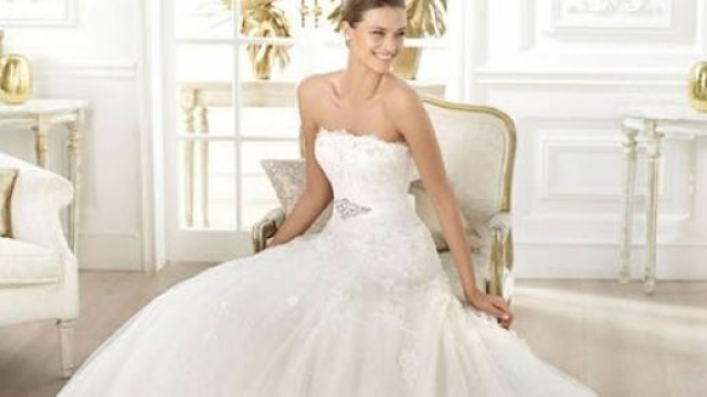 Abiti di sposa, ecco quelli pi&ugrave; di moda. 