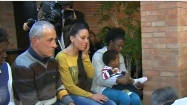 Papa Francesco lava piedi a 12 detenuti a Rebibbia