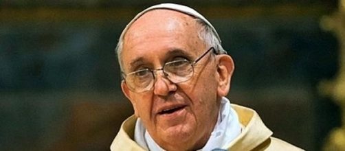 El Papa Francisco encabez&oacute; el V&iacute;a Crucis