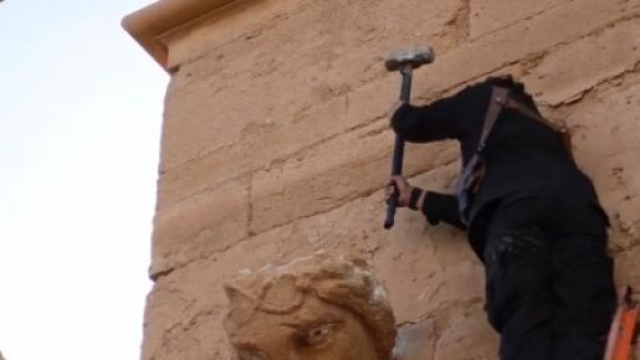 isis, altro scempio ad hatra