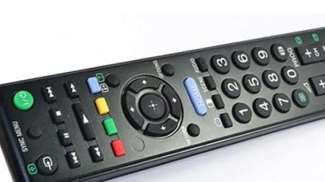 Programmi Tv stasera Rai e Mediaset, 8 aprile 2015