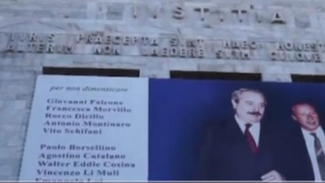 Sparatoria nel tribunale di Milano 9 aprile 2015