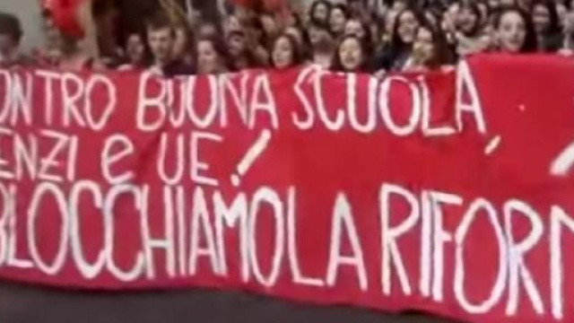Scuola, Facebook dice no al ddl Renzi