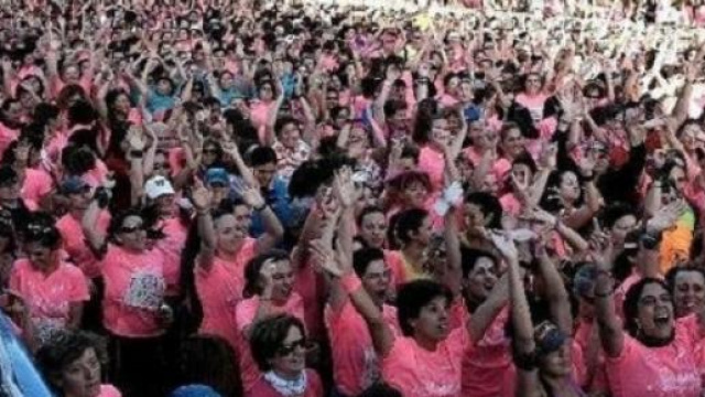 Le donne della maratona di Madrid contro il cancro