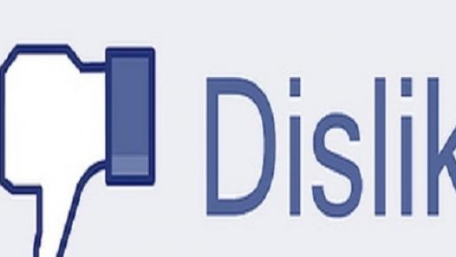 Facebook piace sempre meno agli utenti censurati