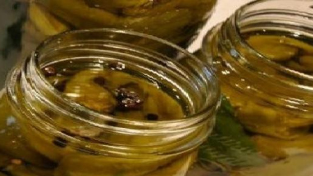 Peperoni sott'aceto in vasetto