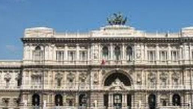 Cassazione: &lsquo;La gelosia morbosa &egrave; un reato&rsquo;
