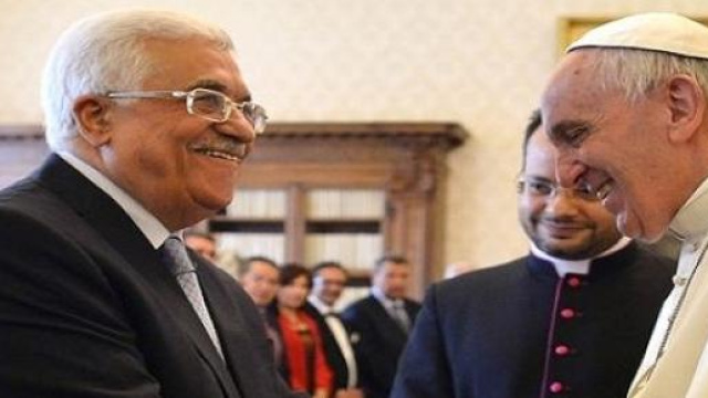 Abu Mazen incontra Papa Francesco in Vaticano