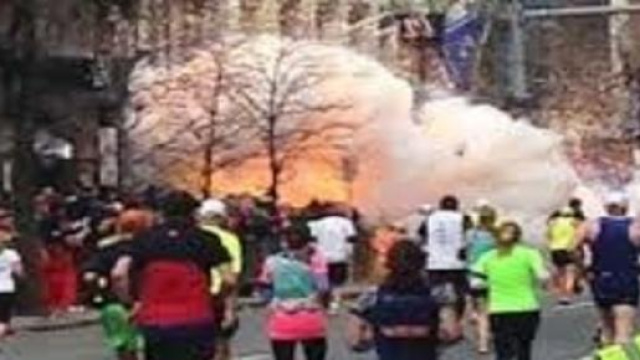 L'esplosione vista da un'altra angolazione.