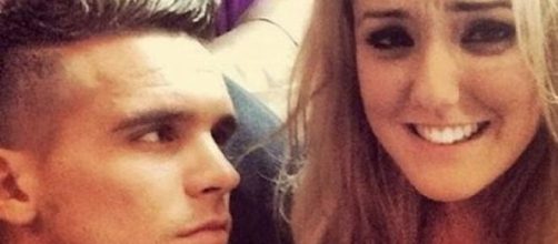 Gaz y Charlotte juntos fuera de serie y c&aacute;maras.