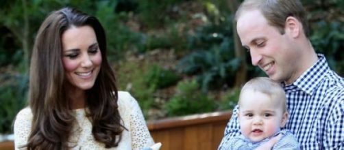 Kate y Guillermo junto a su primer hijo